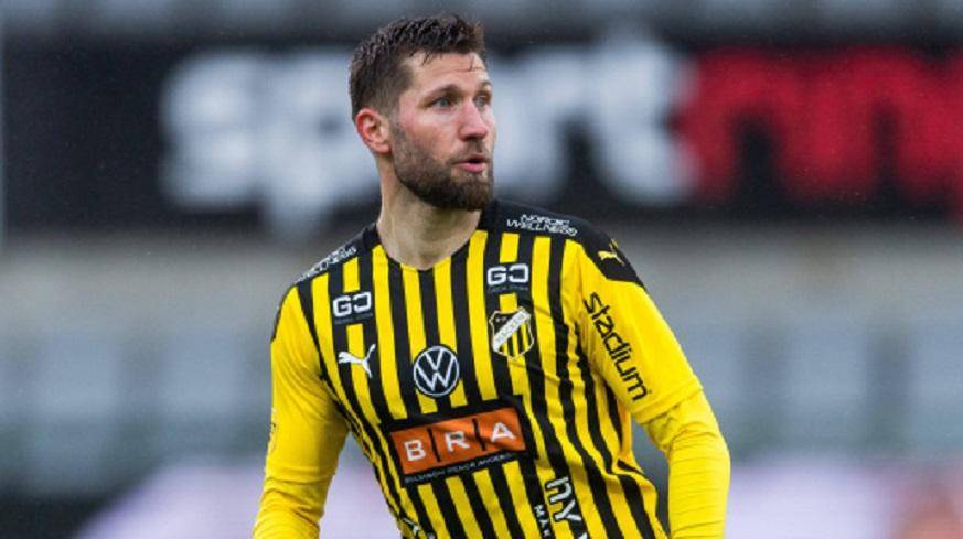 关于尼姆客场不败，保持稳定表现的信息