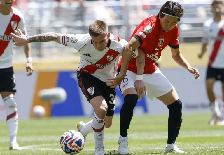 拼搏奋斗，豪门球队对抗冠军