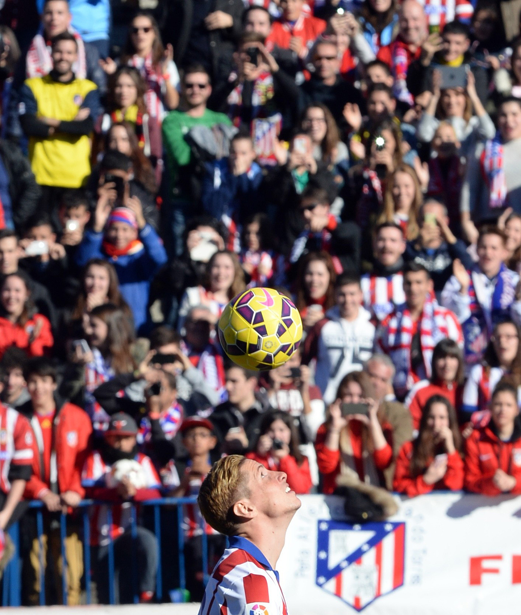  穆古鲁扎回归赛场，高光表现首场状态亮眼，皇家马德里观众沸腾！