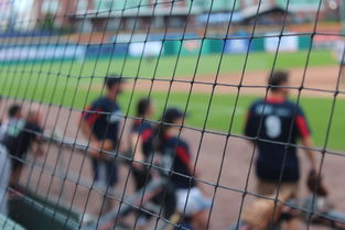 网球赛场焦点！瑞士队对阵克罗地亚队，压哨绝杀，引爆全场观众欢呼